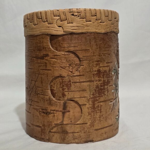 Birch Bark Carved and Hand Painted Signed Storage Container - Owls 6 1/4" 7 5/8" - Picture 4 of 8